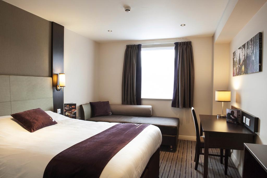 Premier Inn London Bexleyheath Extérieur photo